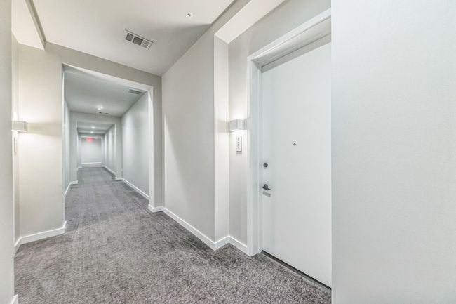 APT-609 - 800 Embassy Dr, Condo with 2 bedrooms, 3 bathrooms and 2 parking in Austin TX | Image 25