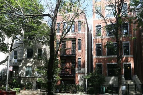 1-824 Buckingham Pl, Chicago, IL, 60657-6385 | Card Image