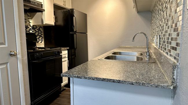 APT-122 - 5426 Menchaca Rd, Condo with 0 bedrooms, 1 bathrooms and 1 parking in Austin TX | Image 4
