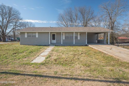 604 Chapman St, Anderson, MO, 64831-9102 | Card Image