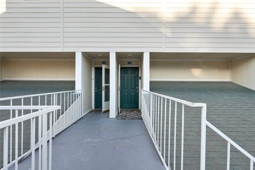 27-1818 S Lakeshore Blvd, Austin, TX, 78741-1248 | Card Image