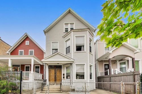 2955 N Gresham Ave, Chicago, IL, 60618-6706 | Card Image