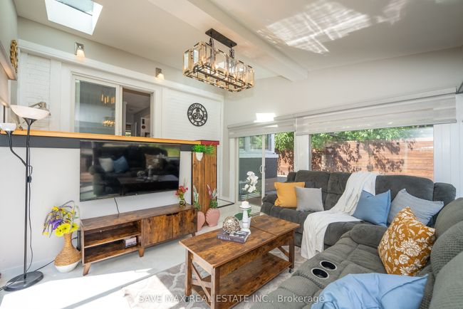 69 Eldomar Ave, House other with 4 bedrooms, 3 bathrooms and 5 parking in Brampton ON | Image 13