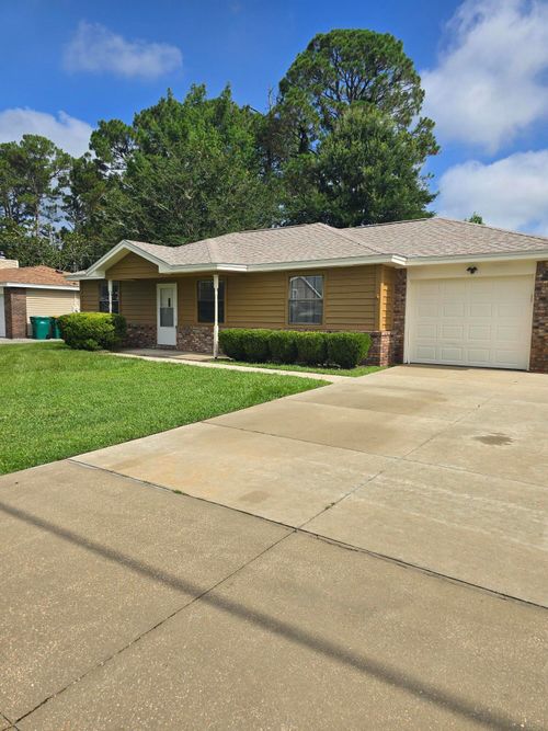 619 Schneider Dr, Fort Walton Beach, FL, 32547-6827 | Card Image