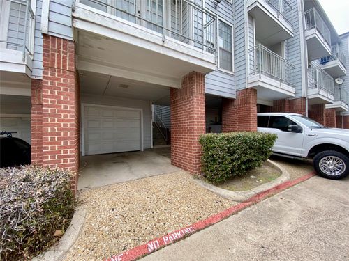 2002-9823 Summerwood Cir, Dallas, TX, 75243-0939 | Card Image