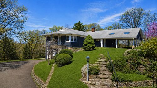 27 Allapartus Cir, Ossining, NY, 10562-1610 | Card Image