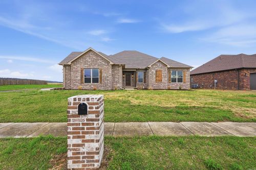 18 Rush Creek Dr, Vilonia, AR, 72173-9056 | Card Image