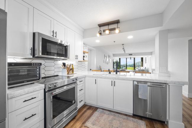 404 - 201 S Seas 404 Drive, Condo with 2 bedrooms, 2 bathrooms and null parking in Jupiter FL | Image 8