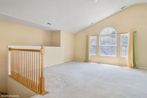 2906-2906 Stonewater Dr, Naperville, IL, 60564-4693 | Card Image