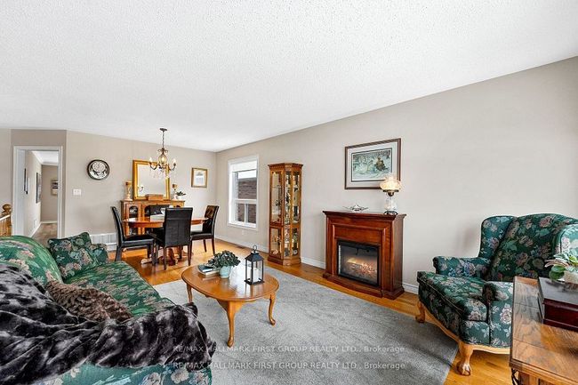 1047 Interlake Dr, House other with 5 bedrooms, 3 bathrooms and 4 parking in Oshawa ON | Image 11