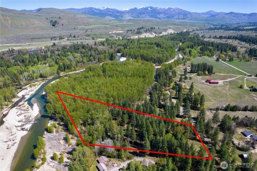 19 Green Rd, Winthrop, WA, 98862-9614 | Card Image