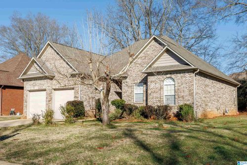 136 Taylors Farm Dr, LINCOLN, AL, 35096-5243 | Card Image