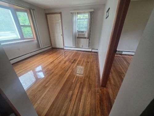 1-27 Cross St, South Grafton, MA, 01560-1193 | Card Image