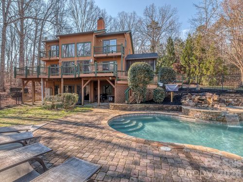 8723 Crestview Dr, Waxhaw, NC, 28173-8771 | Card Image