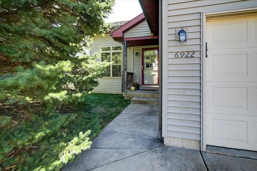 6922 Village Park Dr, MADISON, WI, 53718-1808 | Card Image