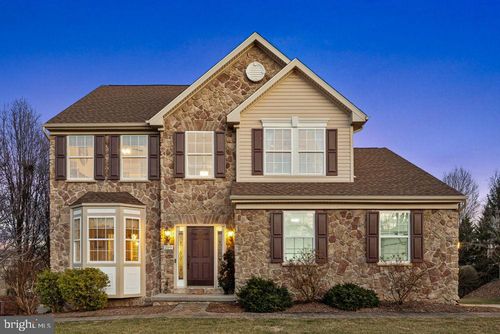 209 Buchanan Dr, BROADWAY, VA, 22815-9747 | Card Image