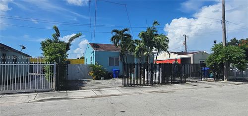 1884 Nw 21st Ter, Miami, FL, 33142 | Card Image