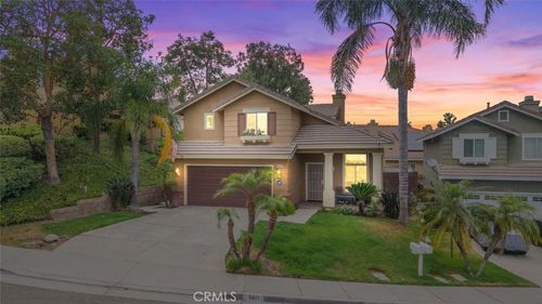 560 Shenandoah Rd, Corona, CA, 92879 | Card Image