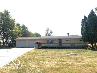 3725 W Us Highway 36, House other with 3 bedrooms, 2 bathrooms and null parking in Danville IN | Image 2