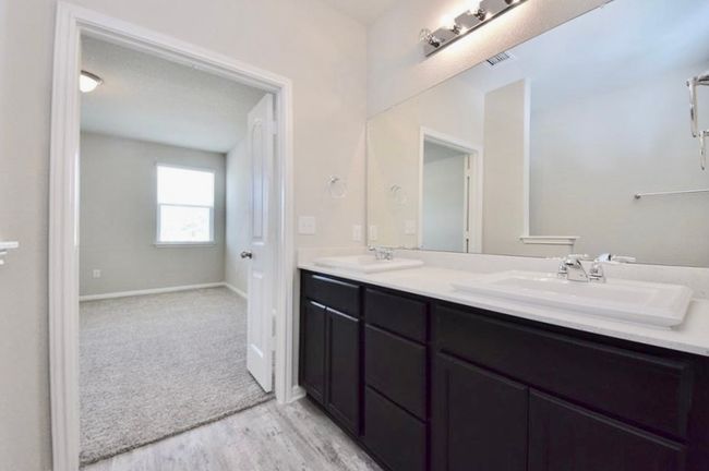 UNIT-5 - 1701 Logan Dr, Townhouse with 3 bedrooms, 2 bathrooms and 4 parking in Round Rock TX | Image 15