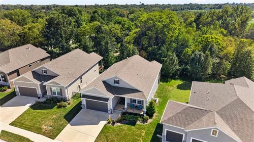 1169 Sw Whitby Dr, Lee's Summit, MO, 64083-6110 | Card Image