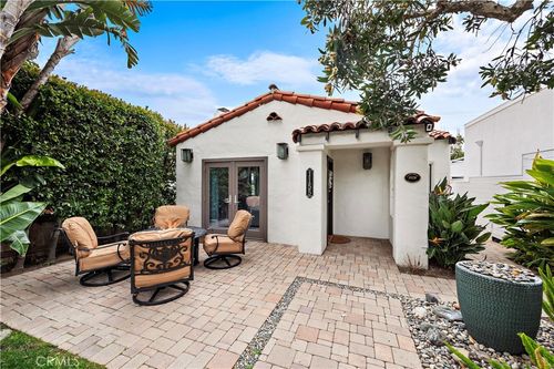 1155 Catalina, Laguna Beach, CA, 92651 | Card Image