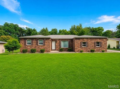 309 Bauer Ln, Maryville, IL, 62062-5739 | Card Image