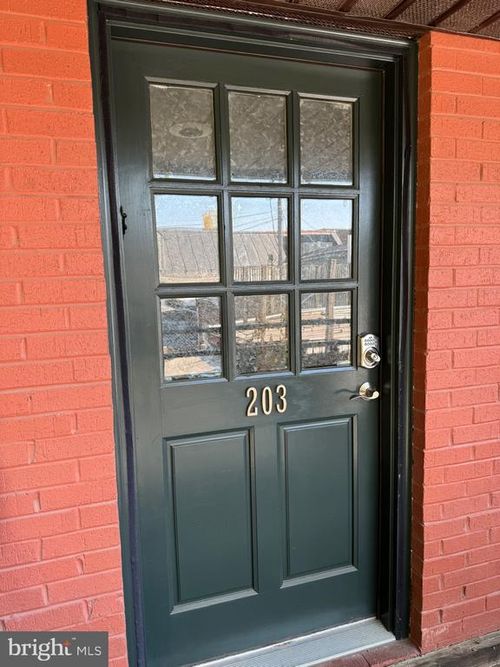 apt-203-116 N Indian Aly, WINCHESTER, VA, 22601-4760 | Card Image