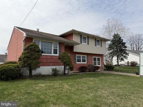 5 Clive Court, Ewing, NJ, 08638 | Card Image