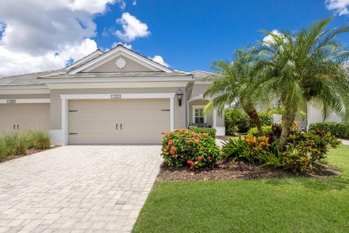 2111 Crystal Lake Trl, BRADENTON, FL, 34211-8220 | Card Image