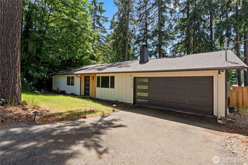 6702 75th St W, Lakewood, WA, 98499-8151 | Card Image