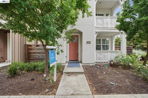 38250 Luma Ter, Newark, CA, 94560-4858 | Card Image