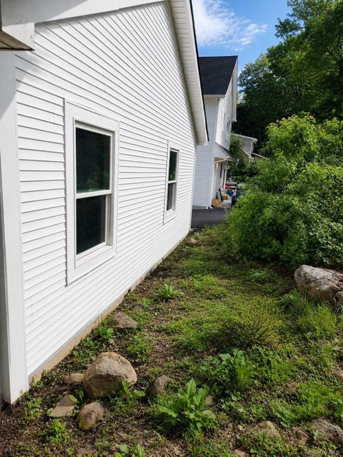 28 Hamilton Ave, Sloatsburg, NY, 10974-2332 | Card Image