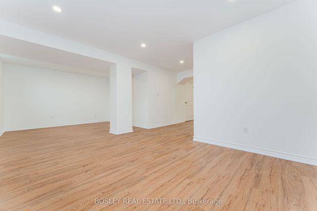 47 Tinder Cres, House other with 4 bedrooms, 2 bathrooms and 4 parking in North York ON | Image 24