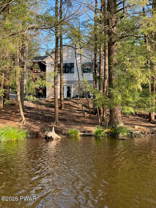 132 N Lake Shore Dr, Dingmans Ferry, PA, 18328-3103 | Card Image