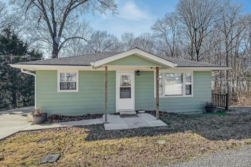 94 Cummins Ct, Celina, TN, 38551-6544 | Card Image