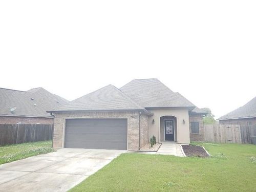 69332 Taverny Ct, Madisonville, LA, 70447-3200 | Card Image