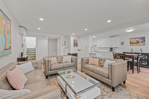 8963 Caminito Fresco, La Jolla, CA, 92037 | Card Image