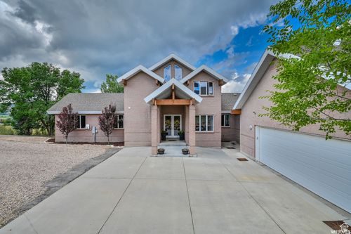 320 Old Farm Ln, Coalville, UT, 84017-6706 | Card Image