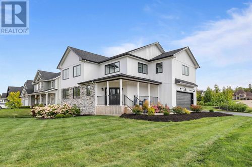 35 Tuckers Way, Stratford, PE, C1B3X5 | Card Image