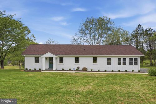 2502 Holly Springs Rd, AMISSVILLE, VA, 20106-1724 | Card Image