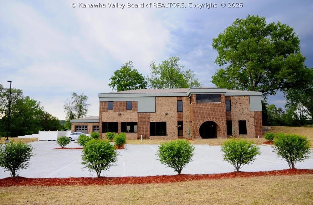 3818 Teays Valley Rd, Hurricane, WV 25526