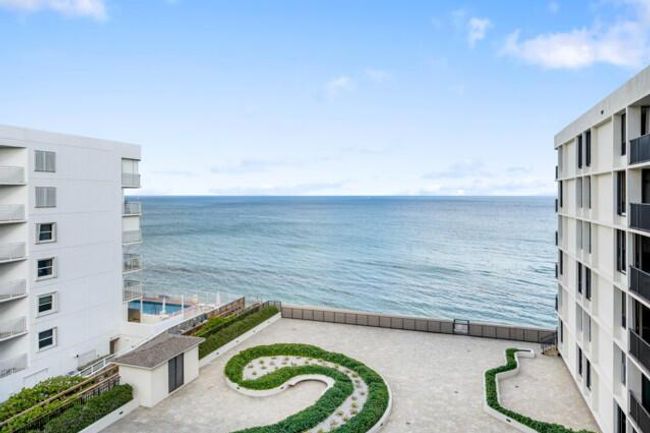 APT-510 - 3610 S Ocean Blvd, Condo with 3 bedrooms, 2 bathrooms and null parking in South Palm Beach FL | Image 5