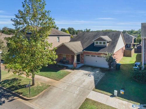 505 Maple Cove Ln Nw, Madison, AL, 35757-7951 | Card Image