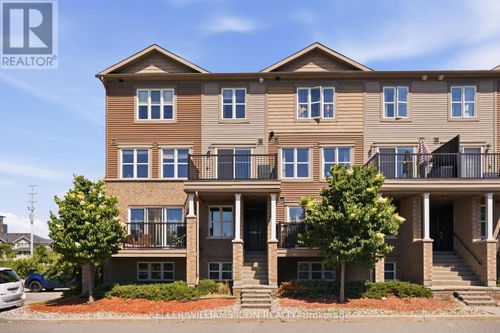 528 Clearbrook Dr, Nepean, ON, K2J5X5 | Card Image