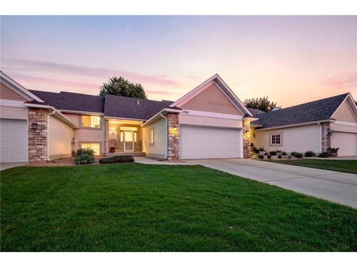 1725 14th Court, Hastings, MN, 55033 | Card Image