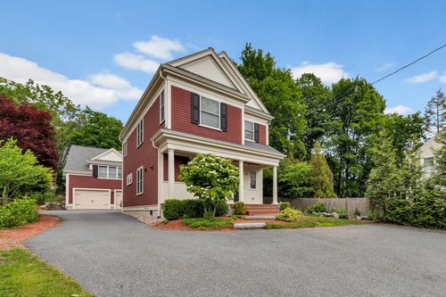 68-68 Woburn St, Lexington, MA, 02420-2222 | Card Image