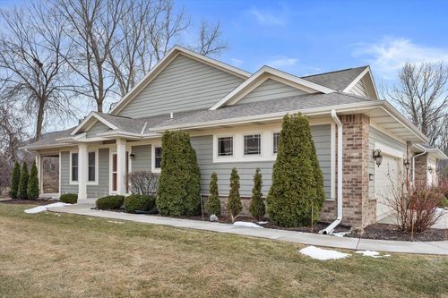 14122 W Honeyager Drive, New Berlin, WI, 53151 | Card Image