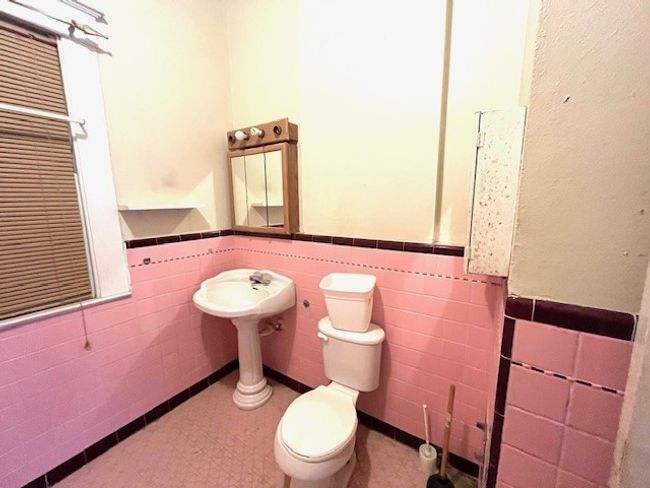 206 Hinton St, House other with 2 bedrooms, 2 bathrooms and null parking in Three Rivers TX | Image 21