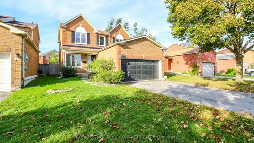 194 Kozlov St, Barrie, ON, L4N7H6 | Card Image